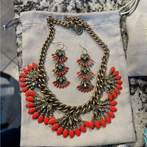 EUC Stella & Dot necklace and earrings set